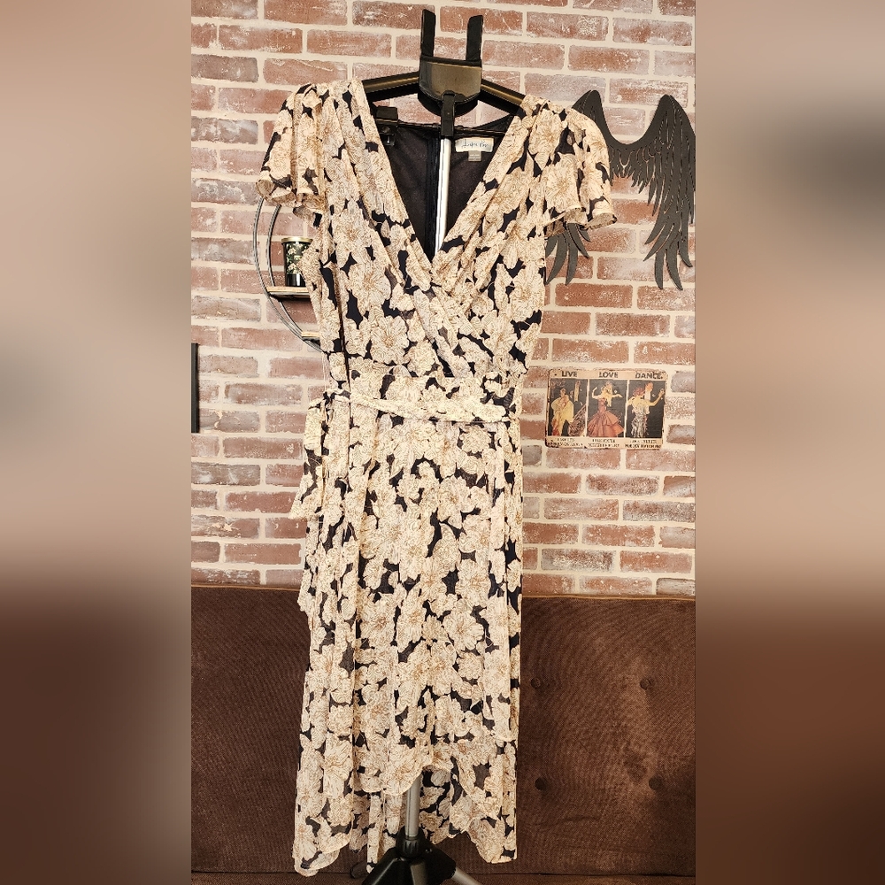 Harper Elegant Black and Cream Floral Maxi Dress